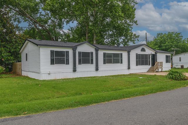 5233 Timothy Trail, Bossier City, LA 71111