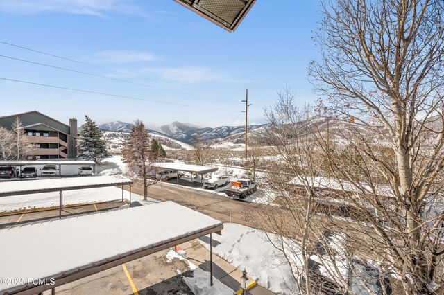 6915 W 2200 Apt 6x, Park City, UT 84098