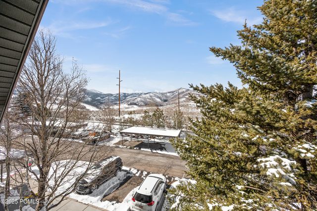 6915 W 2200 Apt 6x, Park City, UT 84098