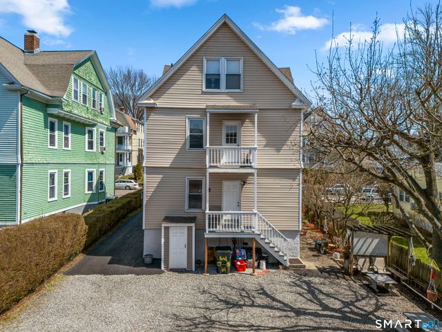 64 Connecticut Avenue 1st FL, New London, CT 06320