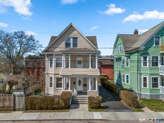 64 Connecticut Avenue 1st FL, New London, CT 06320