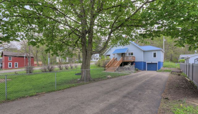 300 Grand Street, Allegan, MI 49010