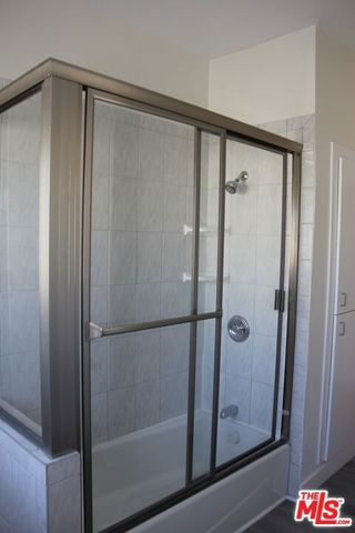 1239 S Hudson Avenue, Los Angeles, CA 90019