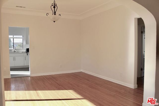 1239 S Hudson Avenue, Los Angeles, CA 90019