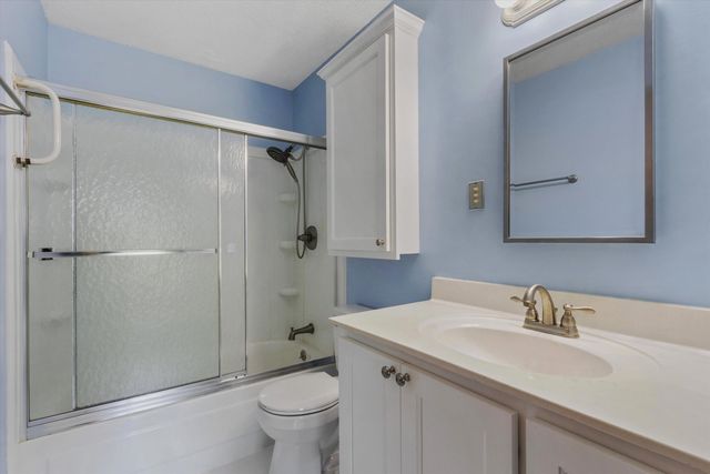 6349 MARTINWEST DR, Millington, TN 38053