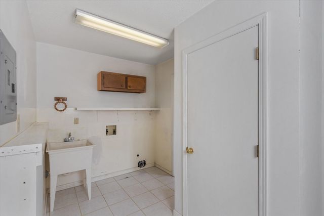 6349 MARTINWEST DR, Millington, TN 38053