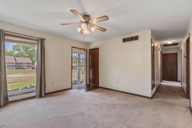 6349 MARTINWEST DR, Millington, TN 38053