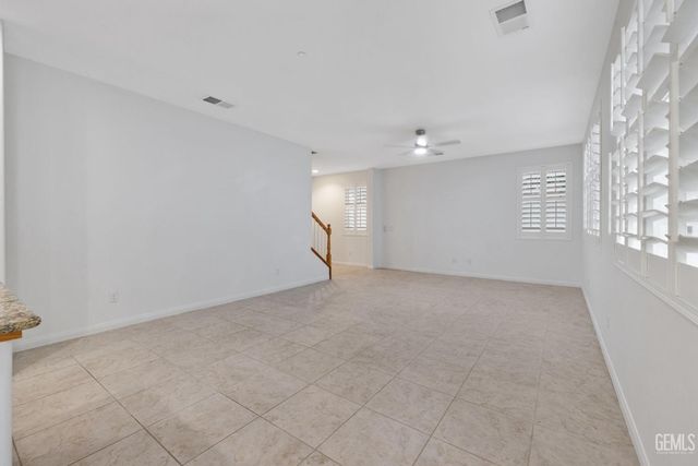 8214 Prentice Hall Drive, Bakersfield, CA 93311