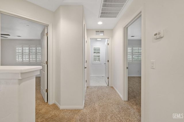 8214 Prentice Hall Drive, Bakersfield, CA 93311