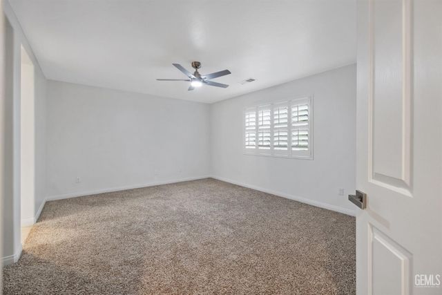 8214 Prentice Hall Drive, Bakersfield, CA 93311