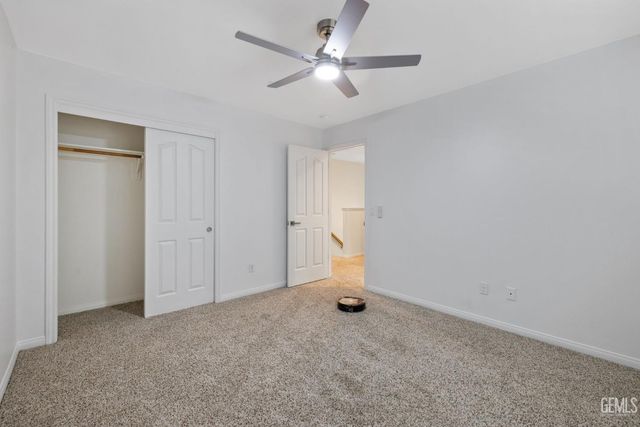 8214 Prentice Hall Drive, Bakersfield, CA 93311