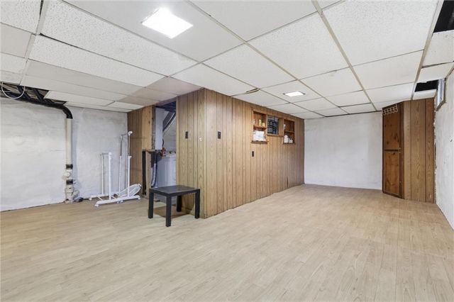 10531 E 9th Street S, Independence, MO 64053