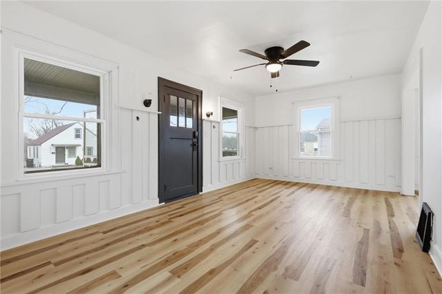 10531 E 9th Street S, Independence, MO 64053