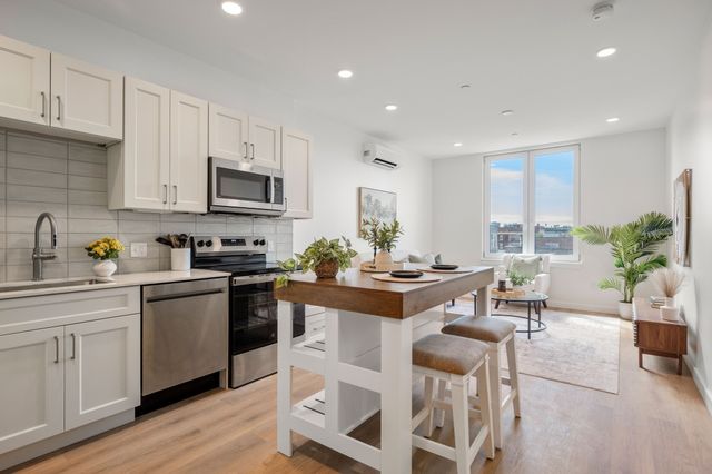 440 Broadway 307, Chelsea, MA 02150