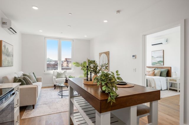 440 Broadway 307, Chelsea, MA 02150