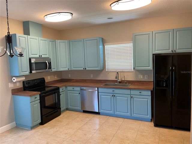 165 ALEXANDER WOODS DRIVE, Plant City, FL 33563