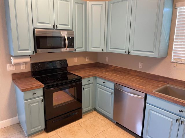 165 ALEXANDER WOODS DRIVE, Plant City, FL 33563