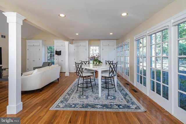 8 WINFIELD RD, Princeton, NJ 08540