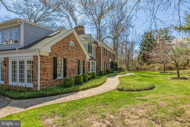 8 WINFIELD RD, Princeton, NJ 08540
