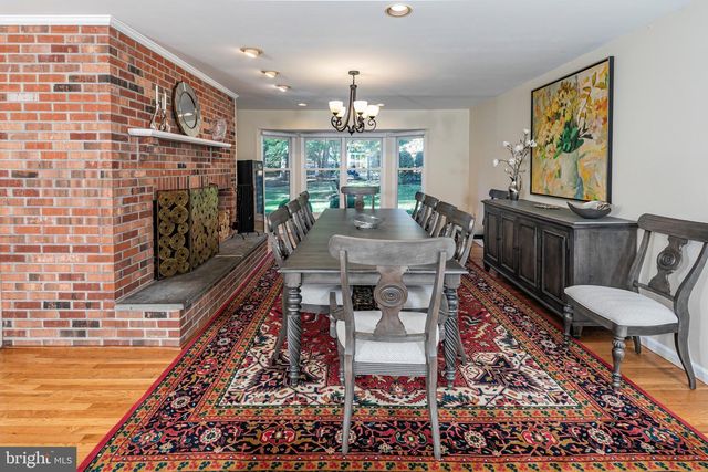 8 WINFIELD RD, Princeton, NJ 08540