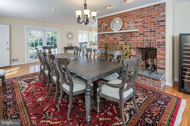 8 WINFIELD RD, Princeton, NJ 08540