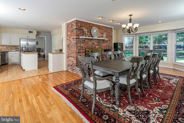 8 WINFIELD RD, Princeton, NJ 08540