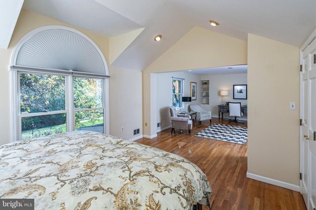 8 WINFIELD RD, Princeton, NJ 08540