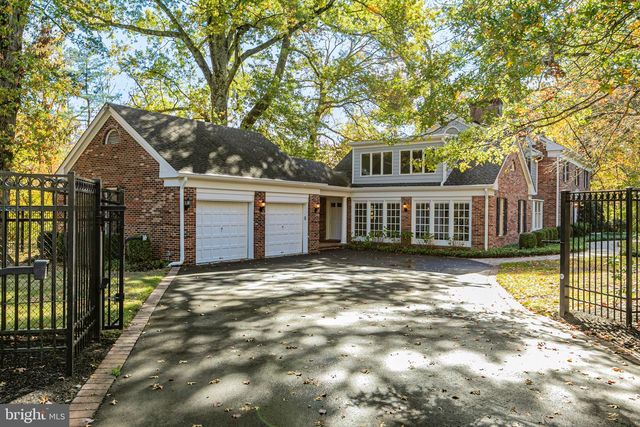 8 WINFIELD RD, Princeton, NJ 08540