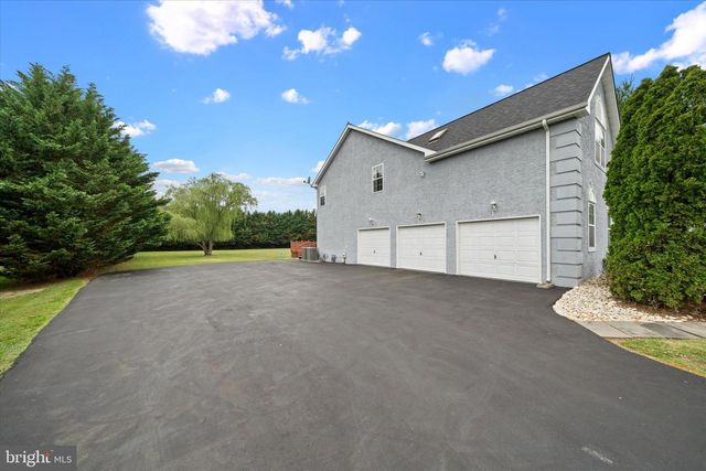 203 DEERFIELD DR, Middletown, DE 19709