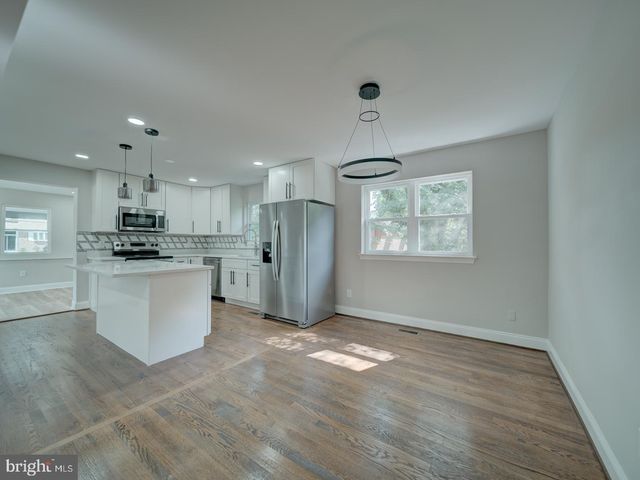 5615 OLD BRANCH AVE, Temple Hills, MD 20748