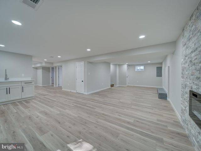 5615 OLD BRANCH AVE, Temple Hills, MD 20748