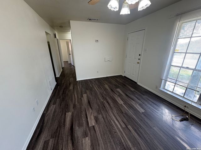 11823 CASA ALTO ST, San Antonio, TX 78233