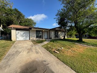 11823 CASA ALTO ST, San Antonio, TX 78233