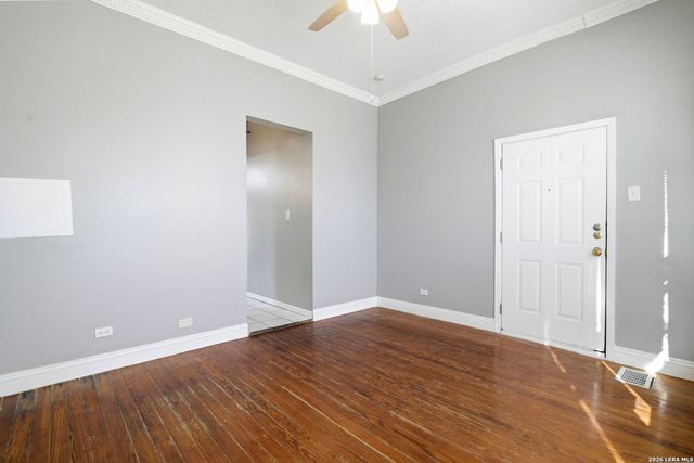 419 W Mistletoe, San Antonio, TX 78212