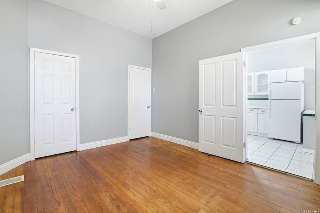 419 W Mistletoe, San Antonio, TX 78212