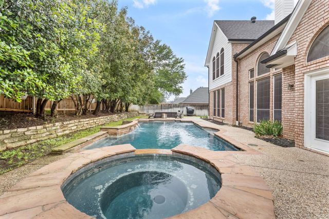 2411 Wilkes Drive, Colleyville, TX 76034