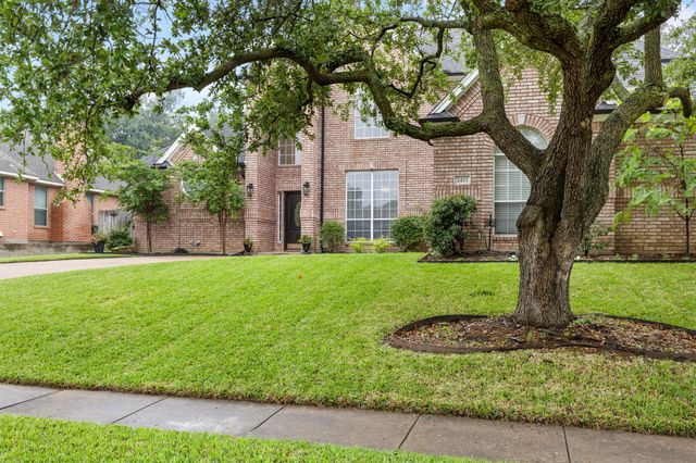 2411 Wilkes Drive, Colleyville, TX 76034