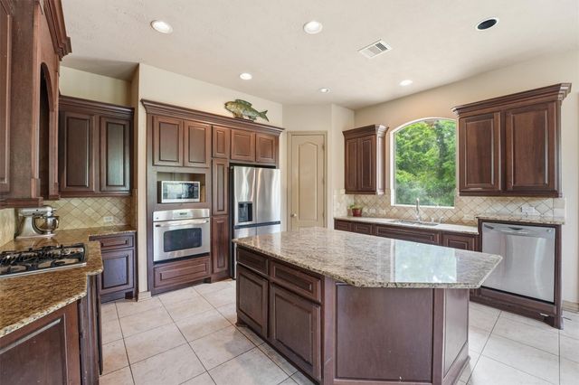 3 Spotted Lily Way, The Woodlands, TX 77354