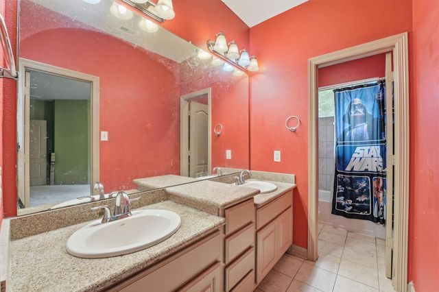 3 Spotted Lily Way, The Woodlands, TX 77354