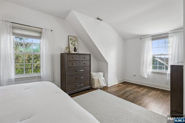 122 Johnson Avenue, Mahwah, NJ 07430