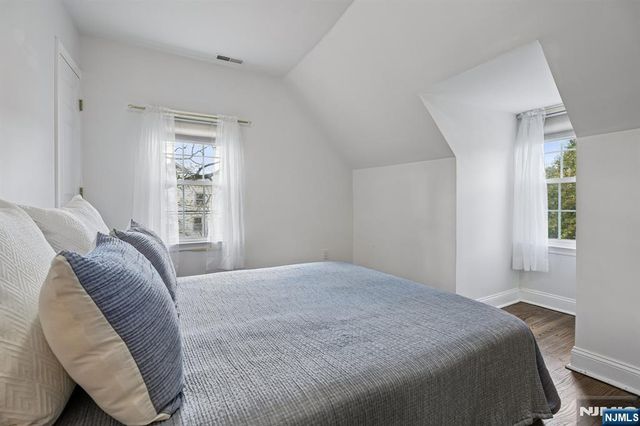 122 Johnson Avenue, Mahwah, NJ 07430