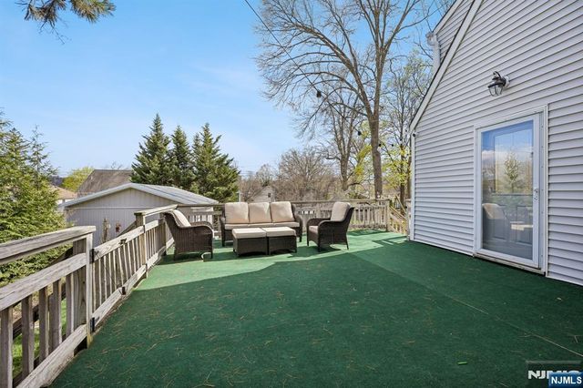 122 Johnson Avenue, Mahwah, NJ 07430