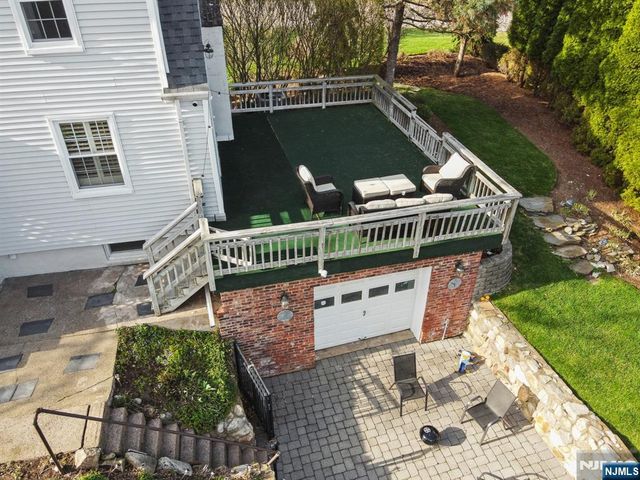 122 Johnson Avenue, Mahwah, NJ 07430