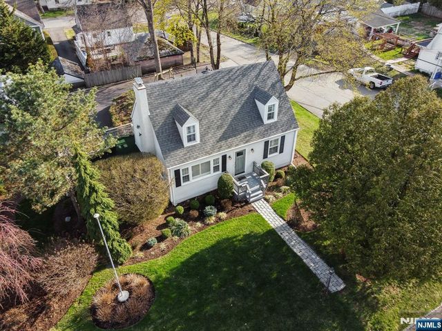 122 Johnson Avenue, Mahwah, NJ 07430