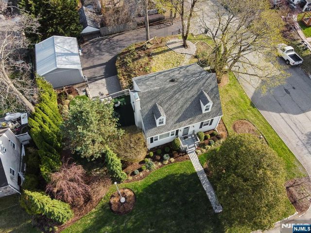 122 Johnson Avenue, Mahwah, NJ 07430