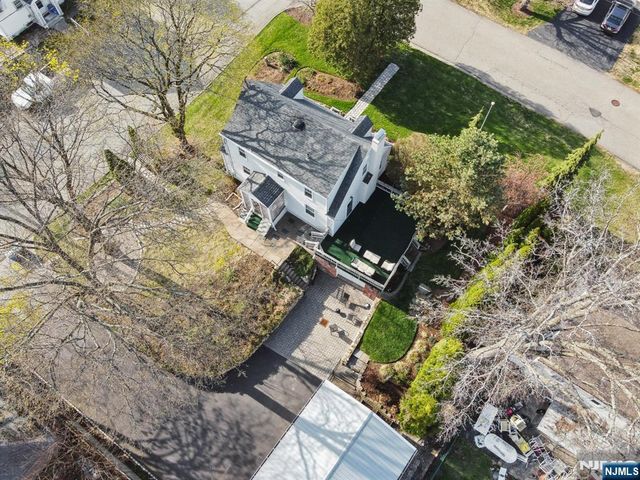 122 Johnson Avenue, Mahwah, NJ 07430
