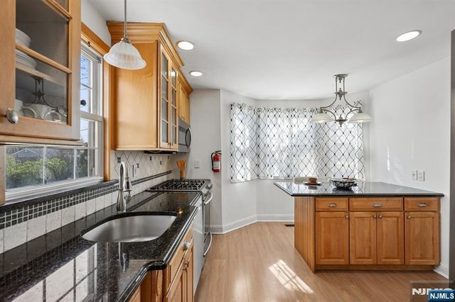 122 Johnson Avenue, Mahwah, NJ 07430