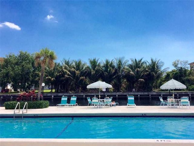 2731 Taft Street, Hollywood, FL 33020