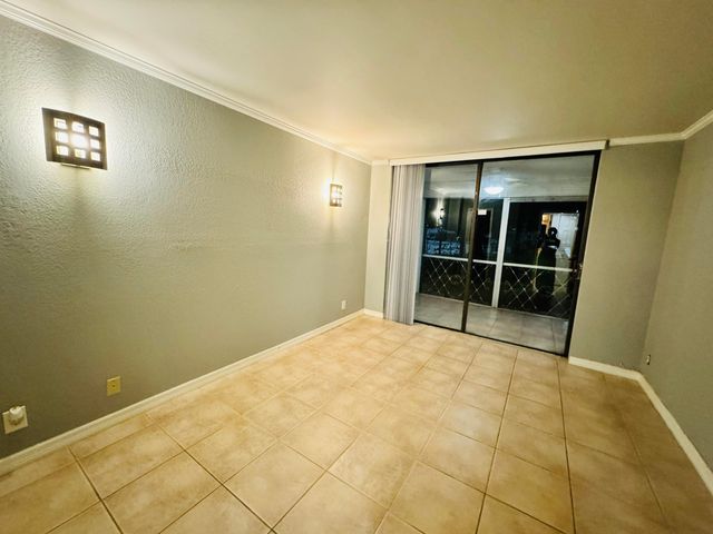 2731 Taft Street, Hollywood, FL 33020