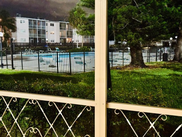 2731 Taft Street, Hollywood, FL 33020